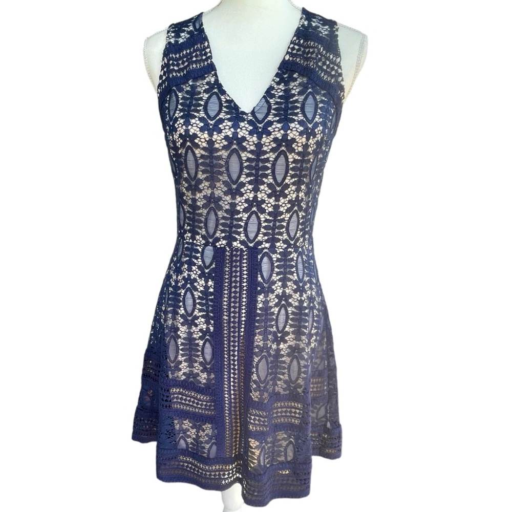 Aina Be Dress